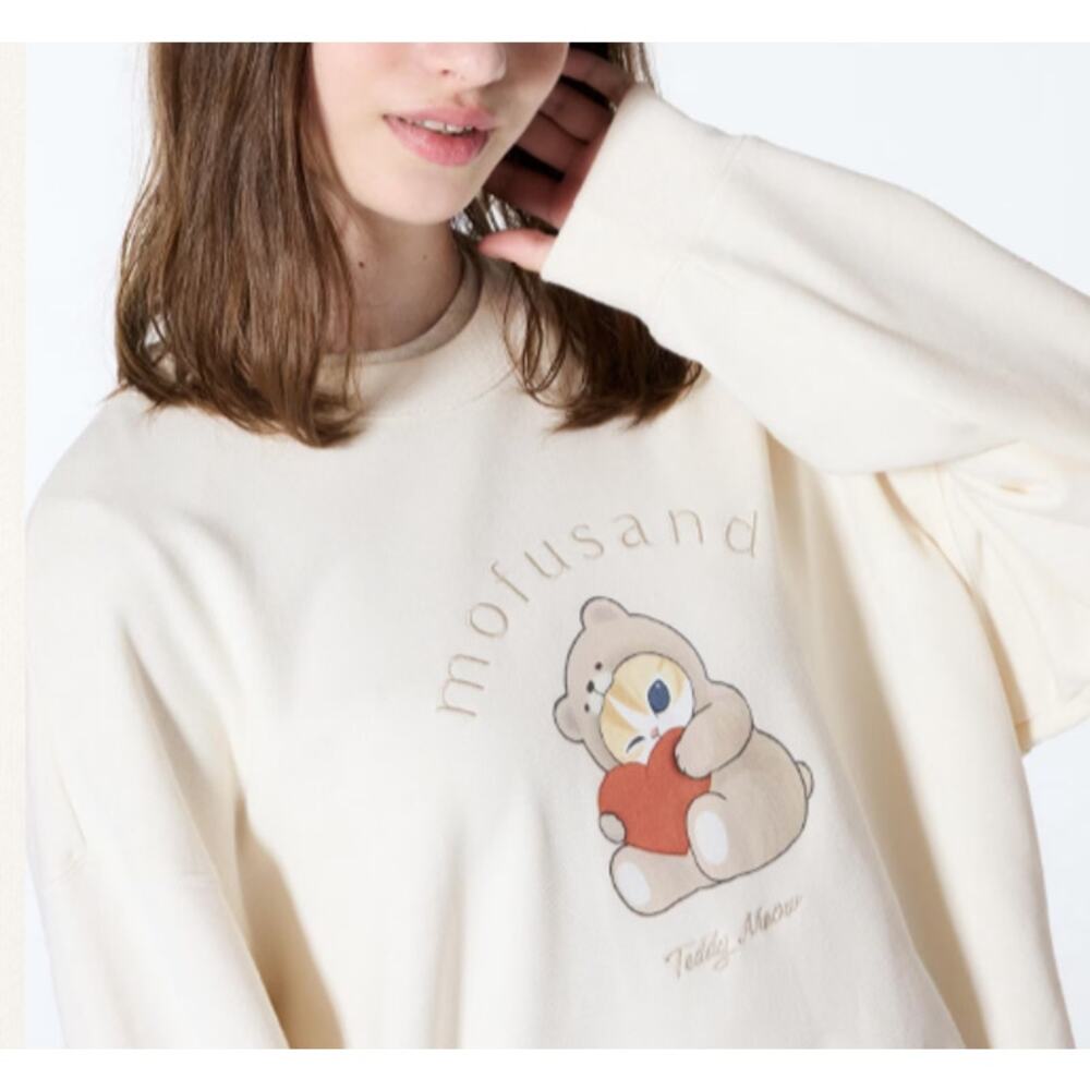 Mofusand x Uniqlo Collab Teddy Meow Printed Embroidered Sweatshirt Off White L